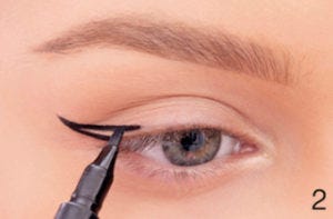 Eyeliner-step-2